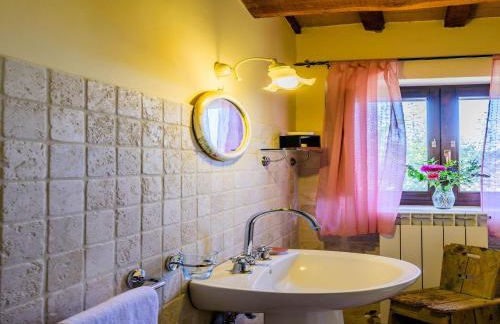 Gorgeous Apartment with Pool near Sibillini Mountains - Foto 10