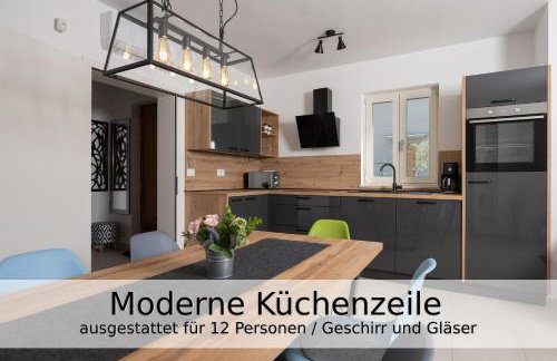 Villa Falco für Familien, bis 6 Personen, 3 Schlafzimmer mit Bad en Suite, Pool mit Loungebereich, Grillterrasse, schnellem Wlan, 2 Parkplätze, - Foto 4