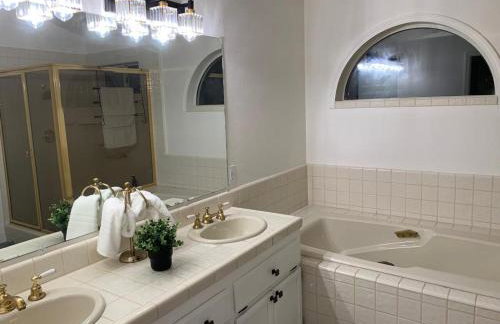 Executive home in a serene park like setting - Foto 23