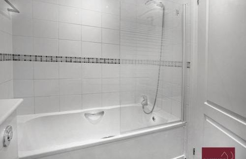 Twyford - Modern 2 Bedroom House - With Garden - Foto 11