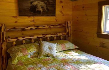 Romantic Log Cabin Accommodation with Private Jacuzzi near Huntington, West Virginia - Foto 8