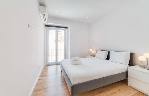 Cozy Coastal Getaway 3BR Apartment in Estoril - Foto 13