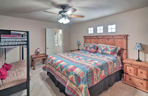 Canalfront Family Home with Private 50-Foot Dock! - Foto 12