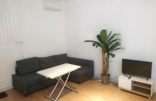 Apartamento nuevo y tranquilo con acceso independiente - Photo 7