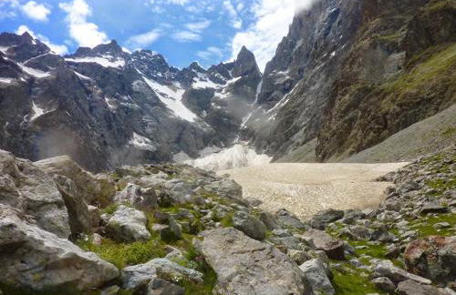 Skis aux pieds station 1600 Sun Vallée - Foto 23