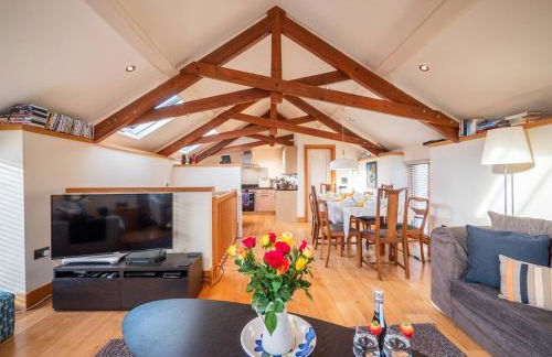 Family & Pet Friendly Coastal Base Near Dartmouth - Foto 49