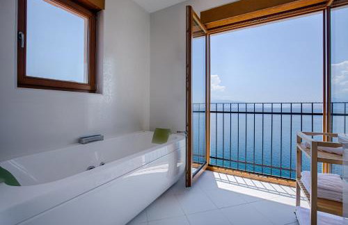Beachfront apartment with pool, panoramic sea view - by Traveler tourist agency Krk - ID 2390 - Foto 41