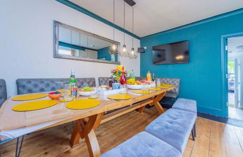 Snowdon House, 8 bedrooms, sleep 16, close to Blackrock Sand - Photo 14