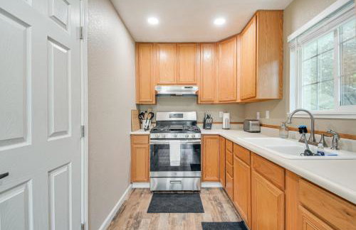 Coulterville Home with Gazebo Near Lakes and Hiking! - Foto 12