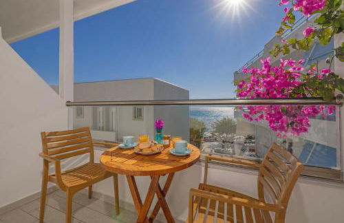 Haraki Mare Studios beach front - Foto 13