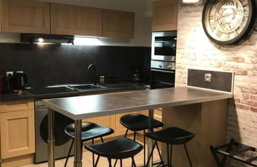 la licorne { T2 tous confort} centre ville - Foto 1