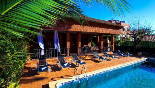 GERANIS VILLA ONLY FAMILIES Planet Costa Dorada - Foto 2