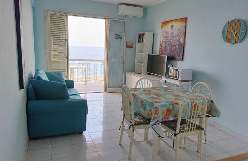 Mirone Apartment FRONTE MARE beachfront house - Foto 23