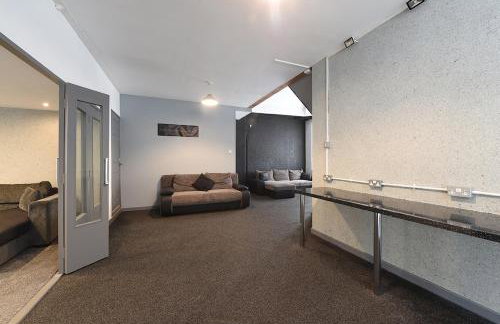 Penthouse Warehouse Slps 18 (61) - Photo 25