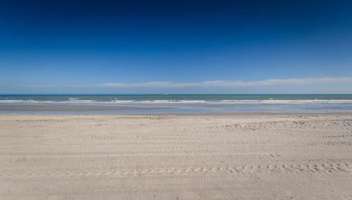 Enchanting 2-Bedroom Ground Floor Beach Condo at Cape Canaveral WiFi & AC - Foto 2
