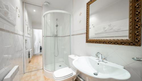 Nice Fabron, terrasse & piscine dans résidence - Foto 5, Shower