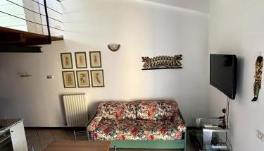 Mansarda con balcone nel cuore di Brenzone sul Garda - Foto 4