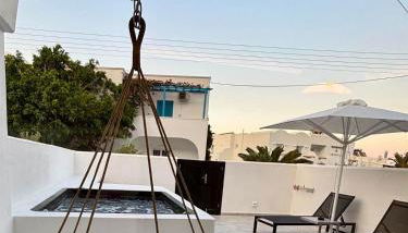 Nostos Suites Kamari - Foto 2