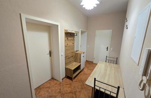 Boardinghouse mit 10 großen Apartments mit Parkplatz und Balkon - Photo 2