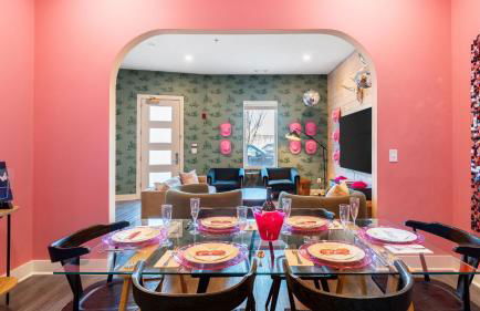 36 Guests on Music Row Bachelorette Suites Glam Room 5 Minutes to Downtown - Foto 49