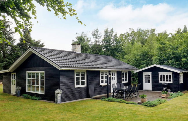 4 Person Holiday Home in Hals - Foto 1