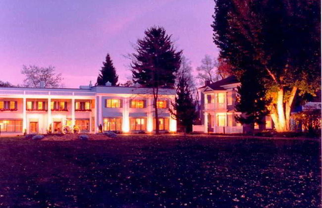 Homestead Resort - Photo 1