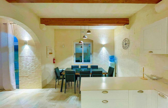 Amazing 4 Bedroom Holiday Home With Infinity Pool - Foto 9