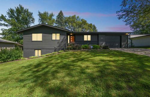 Backyard On Melrose - Walk To Kinnick & Hospital - Foto 1