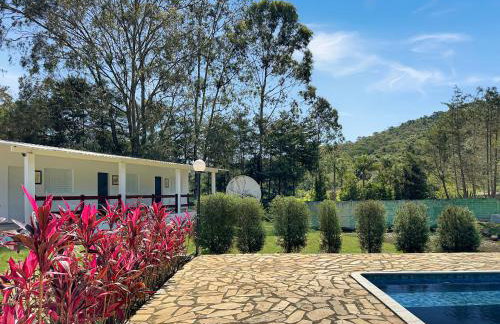 Sítio com Churrasqueira, Piscina, Lago e Natureza - Foto 51