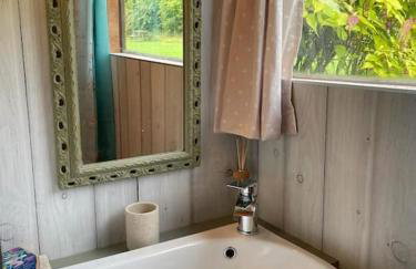 The Cabin at Shambala- now with sauna available to book! - Foto 13