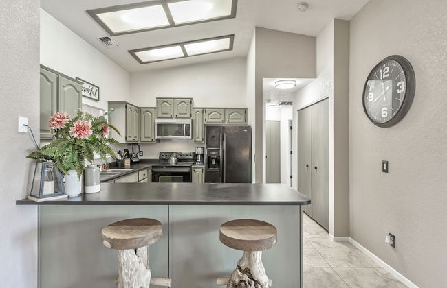 Luxurious Home with Red Rock Views - Foto 17