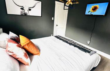 1 Bed1 Bath Condo wKitchenLR-Sleeps up to 4PP - Foto 5