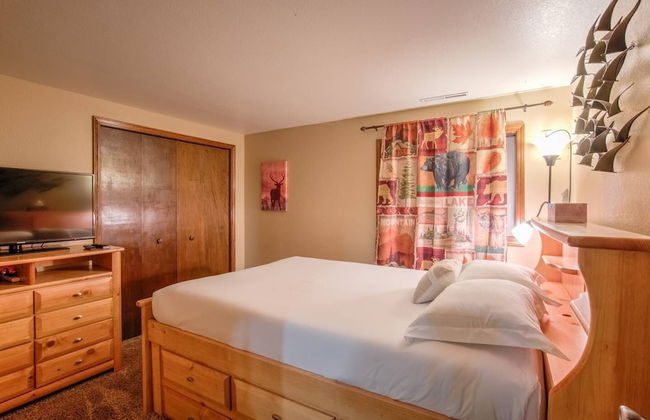 4BR Entertainer AF Academy Hot Tub, Firepit! - Foto 3