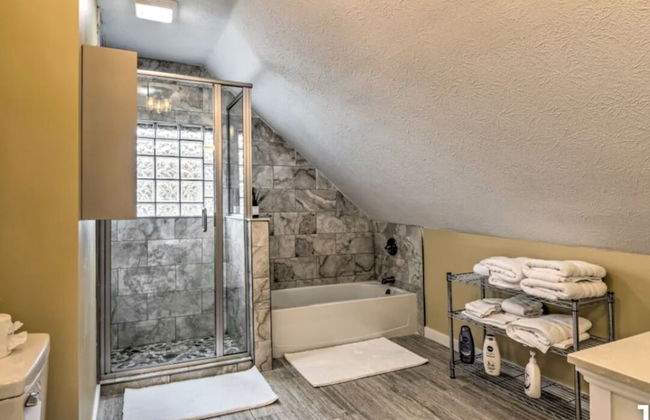 Urban Chic Townhome Near Downtown - Foto 31