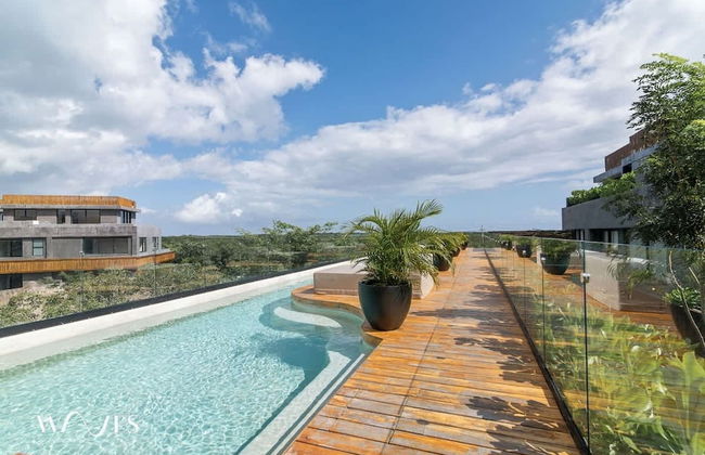 2BR w Private Pool - Steps Away From the Beach - Photo 31