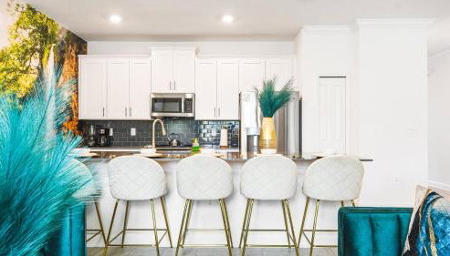 4BR Tropical Storey Lake Townhome Private Pool - Foto 5