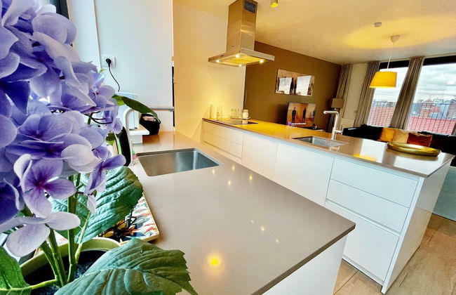 Modern 2BR Penthouse Near Diamond District by Oneluxstay - Foto 36