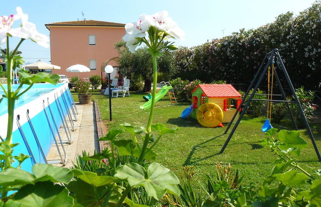 La Mimosa - Photo 38