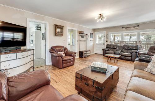 Rockaway Beach Home w/ Attached Dock Slip Included - Photo 7