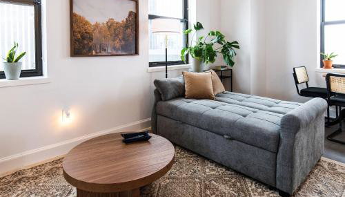 Luxury Downtown Apt with Parking, Gym, and Lap Pool - Foto 5