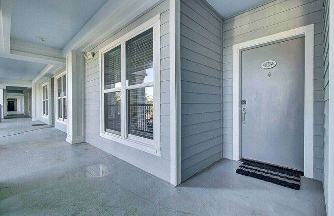 Beachfront 3bdr Condo w/ Pool & Deck Ocean Views Ocean Blvd #102 by Avantstay - Foto 28