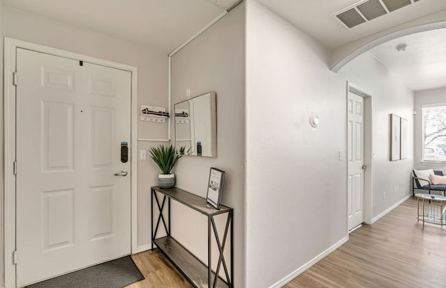 Ground Floor King Beds Pool Gym - Near Hill AFB - Foto 2