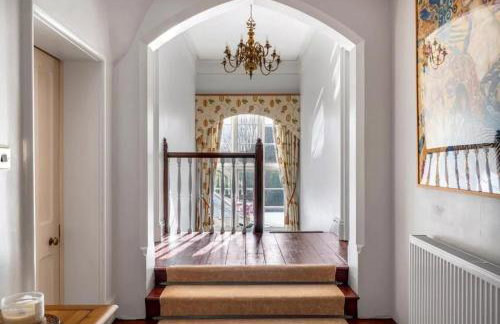 Luxury Detached House in Large Private Grounds, with Outdoor Jacuzzi and Sauna - Foto 75