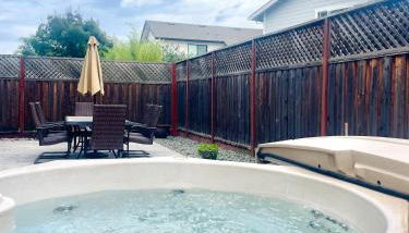 Game Night Meets Wine Country Elegance - Foto 2