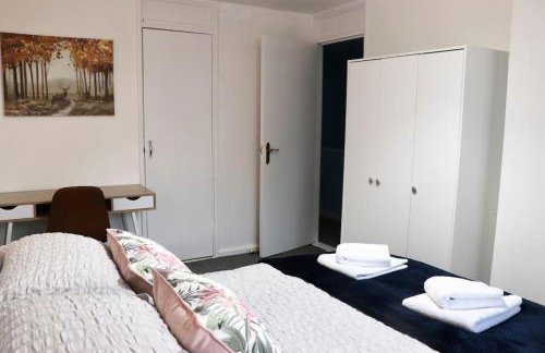 Lovely staycation with family FREE Parking & WiFi - Foto 50