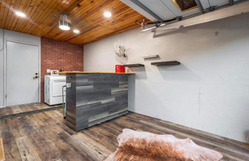 Spacious 3-BR Home with Patio, Firepit & BBQ! - Foto 18