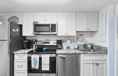 Salt and Light Surf & Racquet 204B - Photo 10