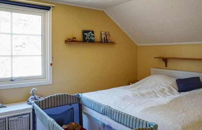 6 Person Holiday Home in Stromstad - Photo 4