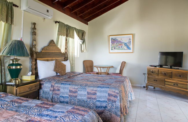 The Royal Kensington Villa - Photo 17