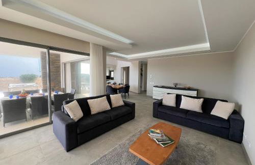 Luxury Modern Style Villa with Private Pool - Foto 9